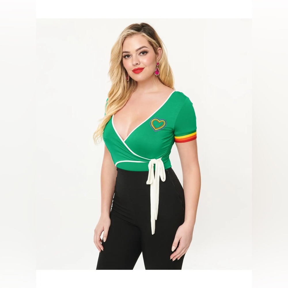 1970s Green & Rainbow Heart Surplice Bodysuit